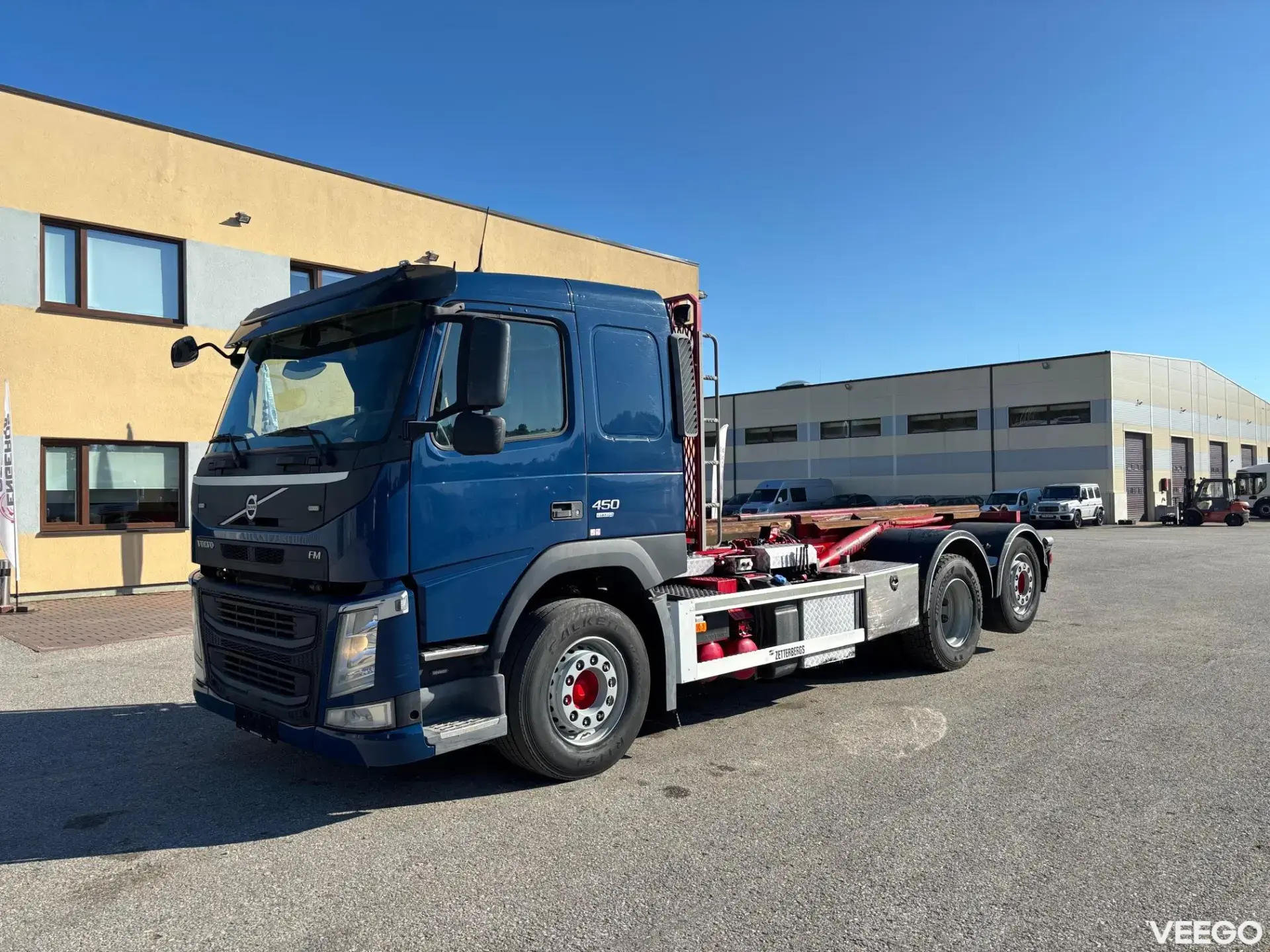 Volvo FM450 6x2*4 + ZETTEBERGS LIFT 338kW