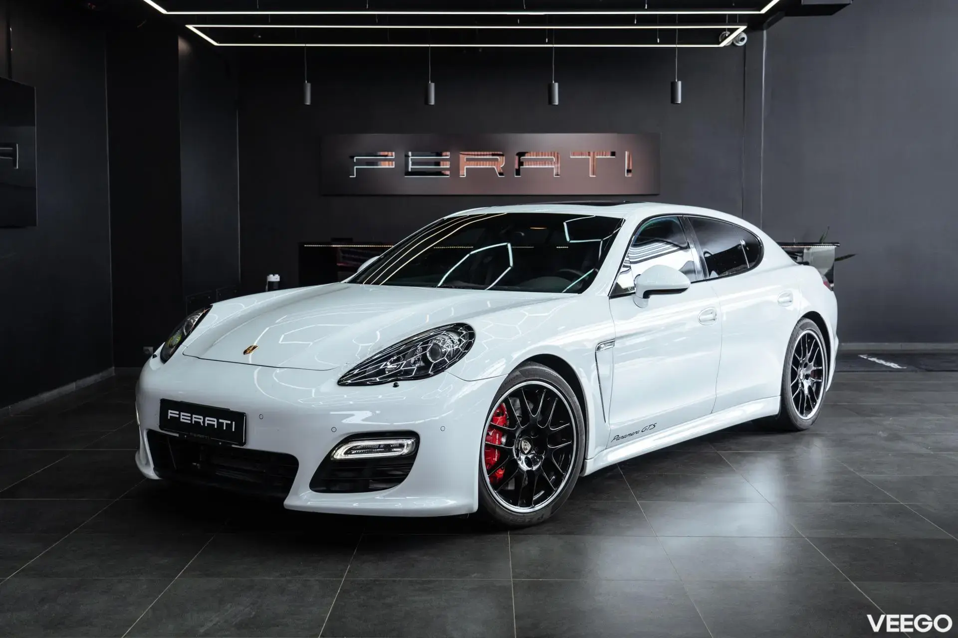 Porsche Panamera 4.8 316kW