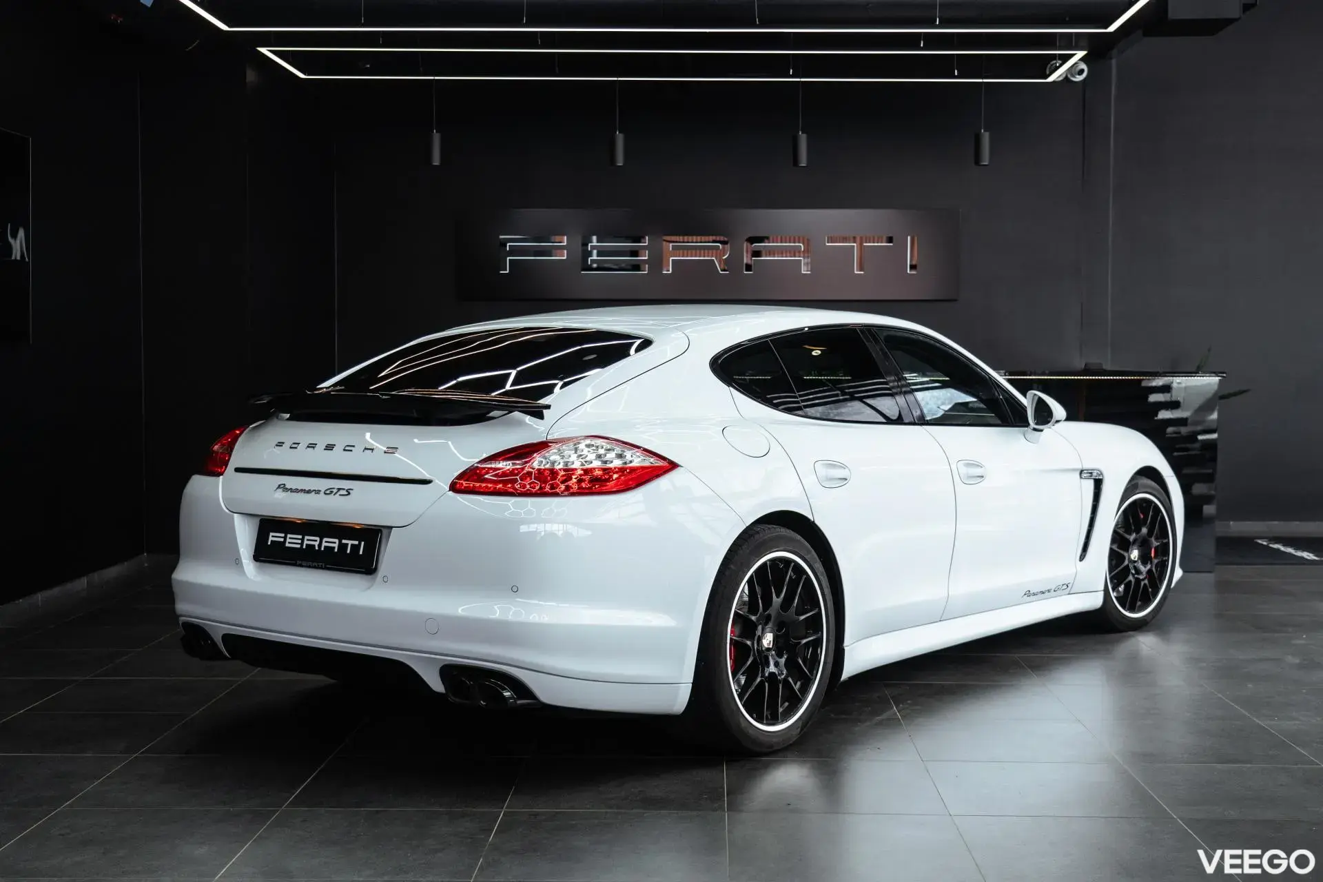 Porsche Panamera 4.8 316kW