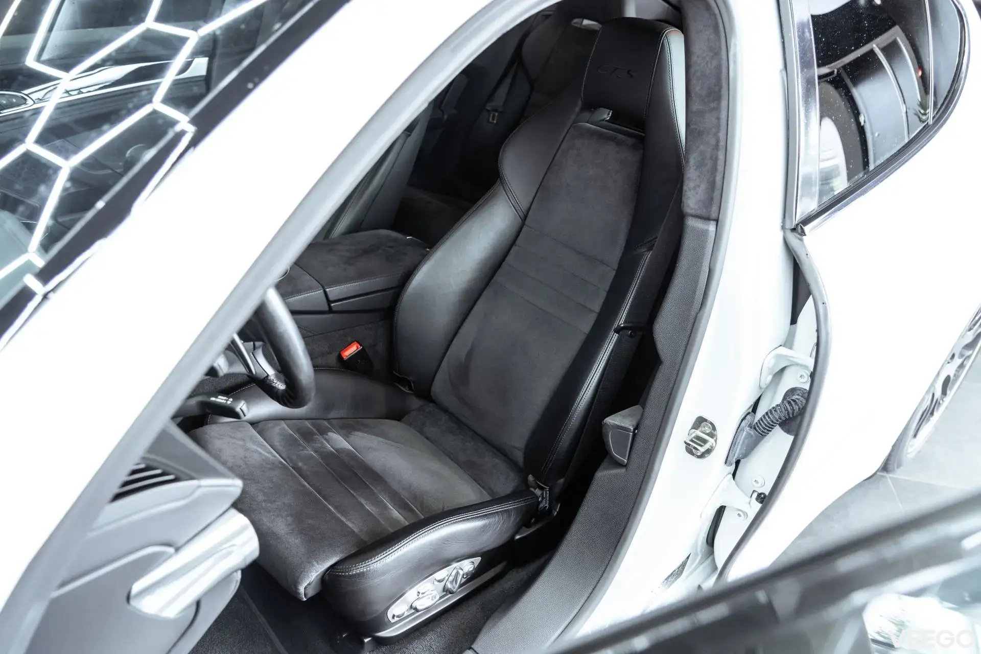 Porsche Panamera 4.8 316kW