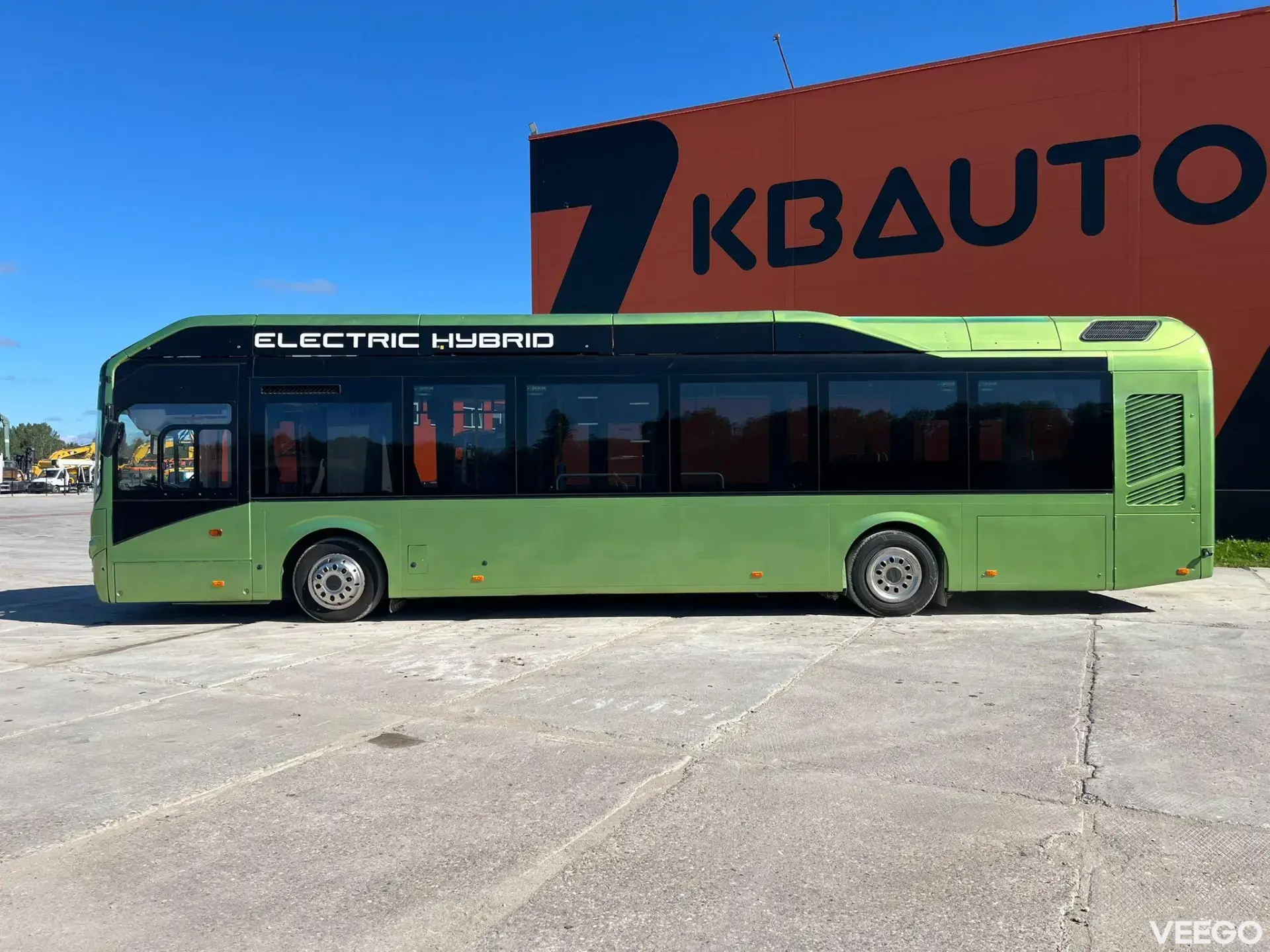 Volvo B5LH HYBRID / AC / AUXILIARY HEATING 180kW