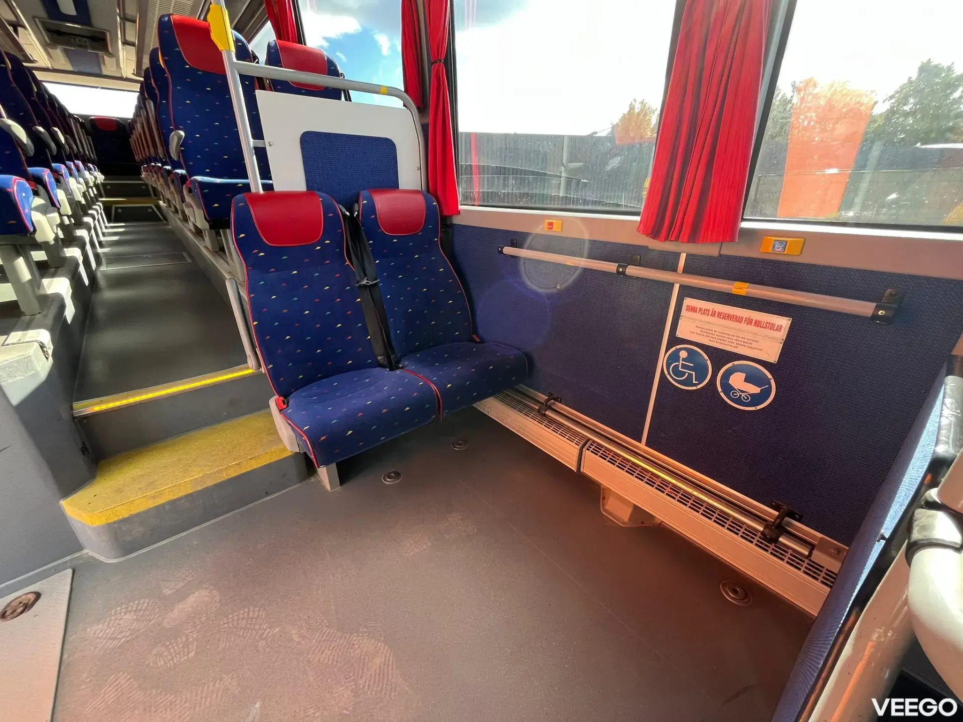 Volvo B8R 44 SEATS + 49 STANDING / AC / AUXILIARY HEATER  240kW