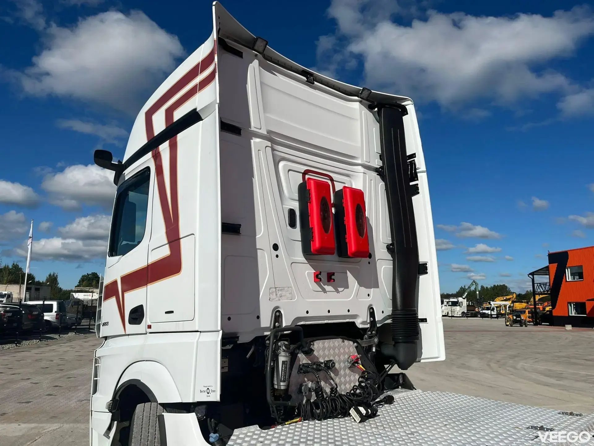 Mercedes-Benz Actros GIGASPACE / CAM MIRRORS / DOUBLE BOGIE 390kW