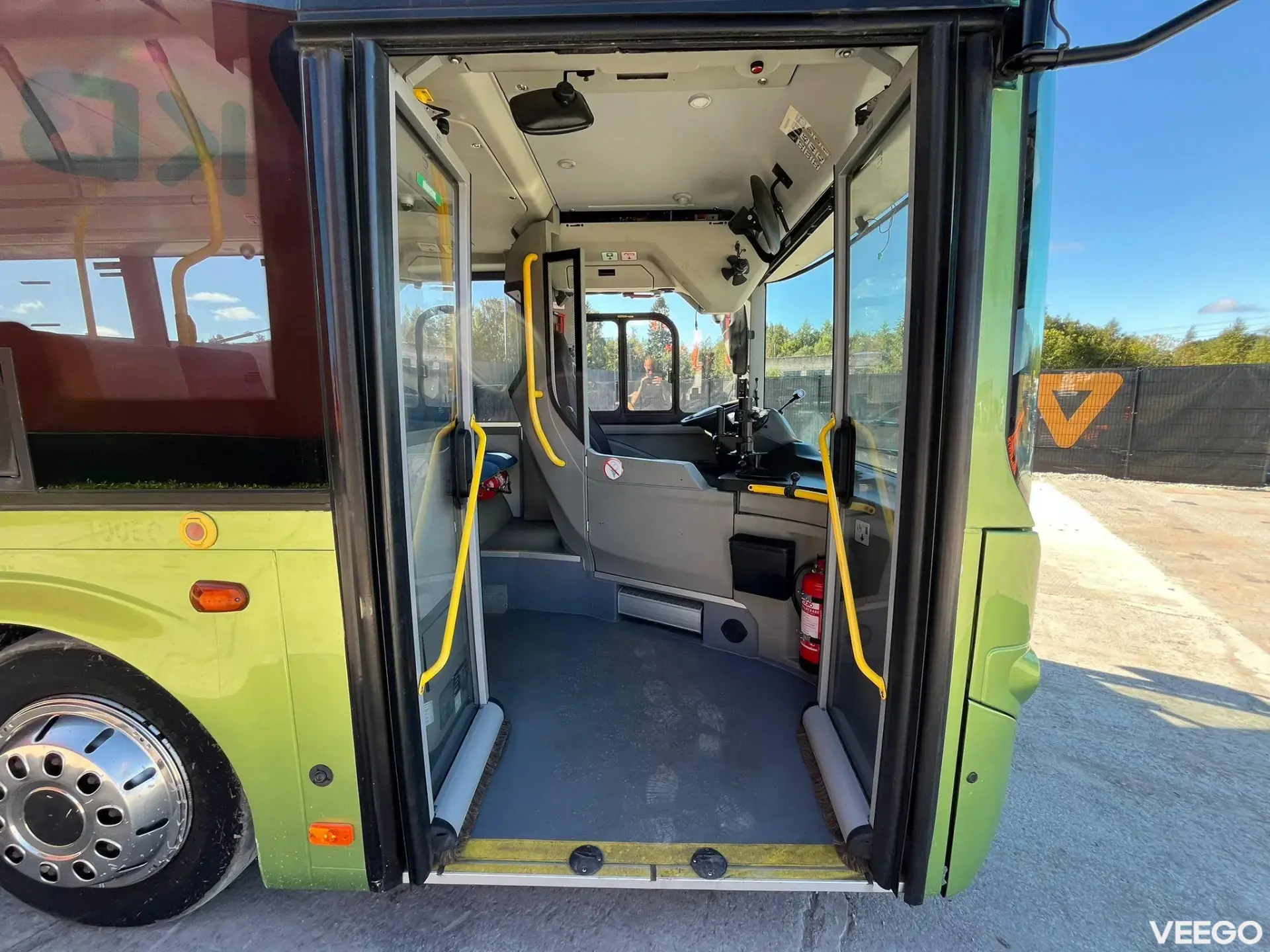 Volvo B5LH HYBRID / AC / AUXILIARY HEATING 180kW
