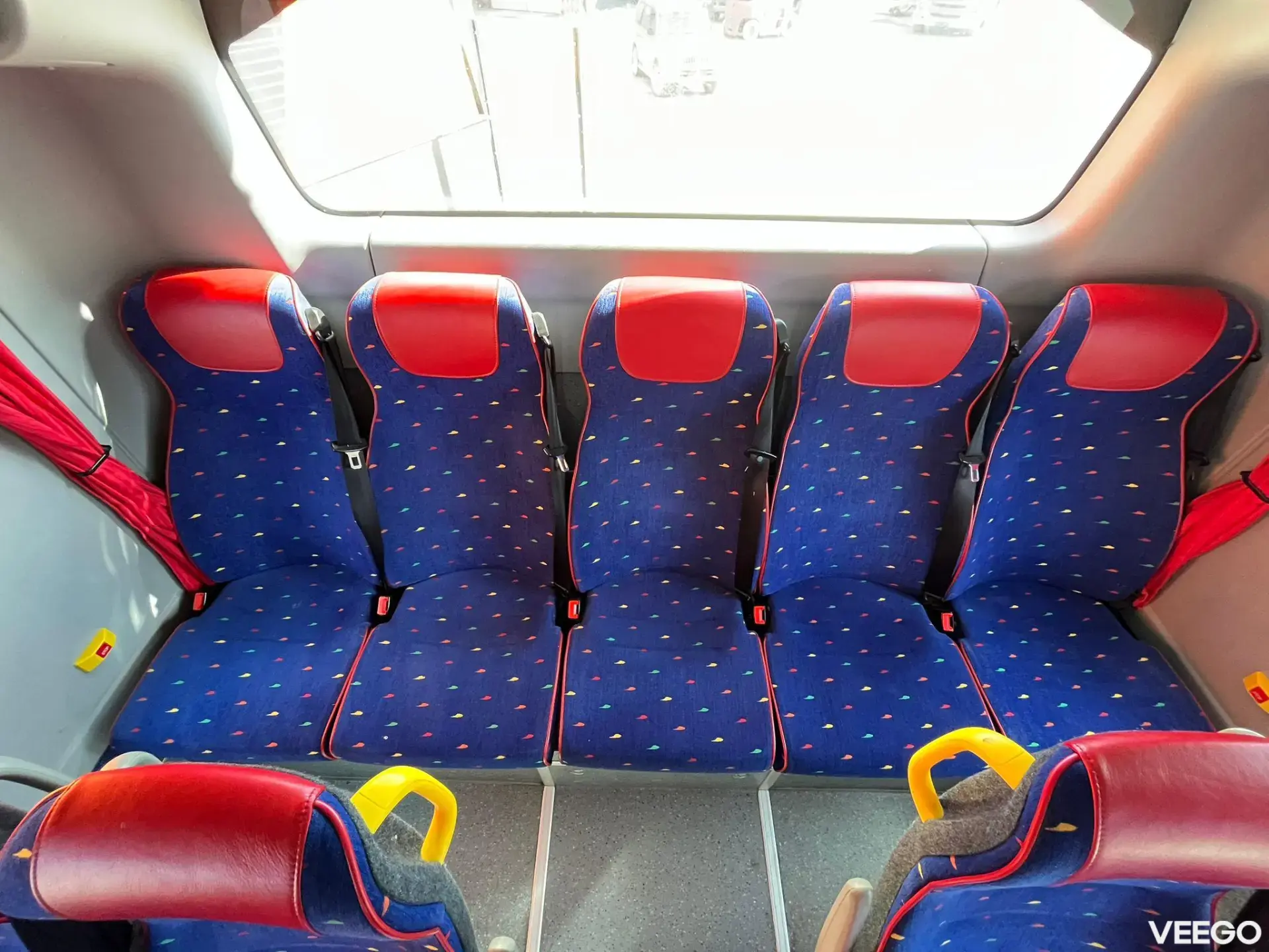 Volvo B8R 44 SEATS + 49 STANDING / AC / AUXILIARY HEATER  240kW