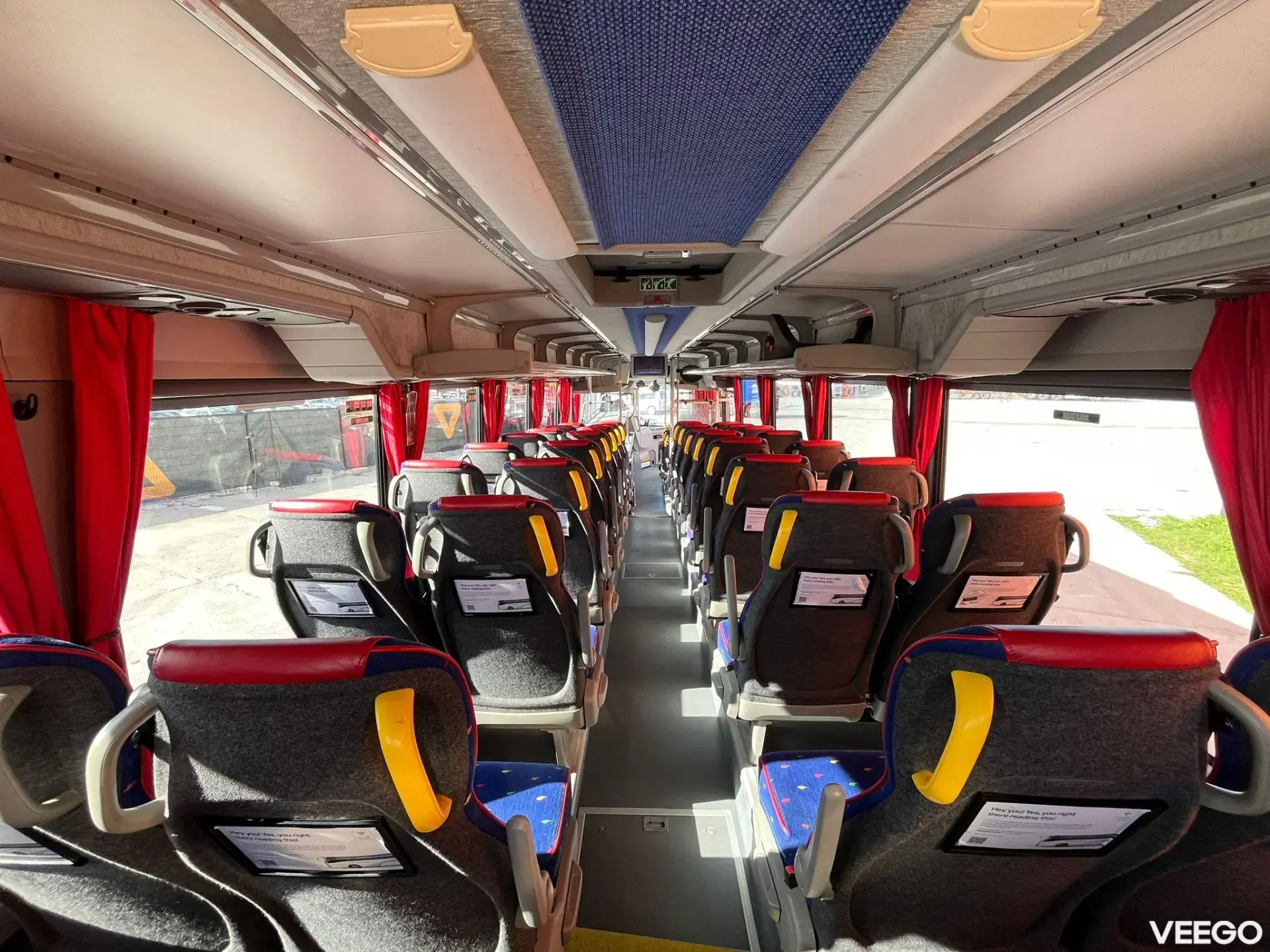Volvo B8R 44 SEATS + 49 STANDING / AC / AUXILIARY HEATER  240kW