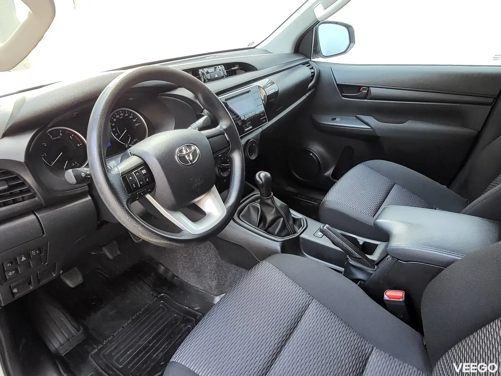 Toyota Hilux 2.4 110kW