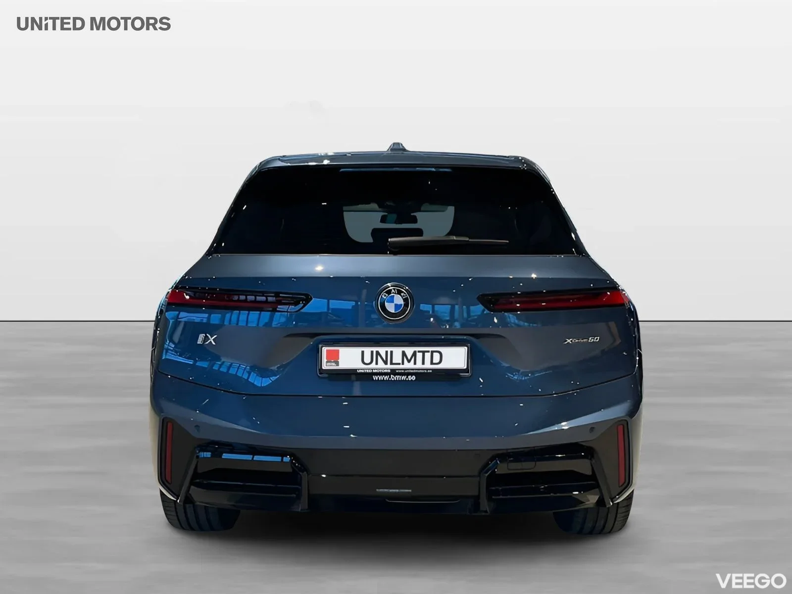 BMW iX xDrive60 Charged M Sport Pro H/K Drag 4,95% 400kW