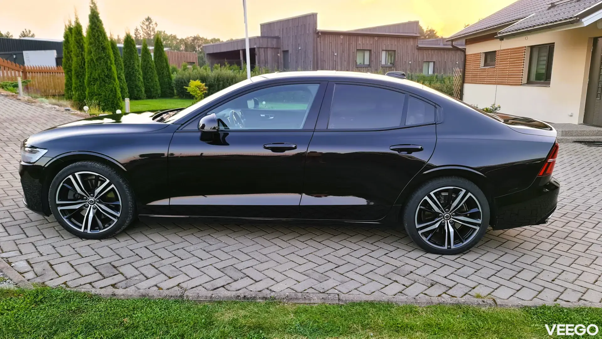Volvo S60 T5 2.0 184kW