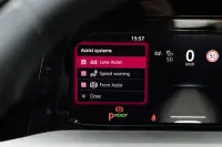 Volkswagen Golf 85kW thumbnail
