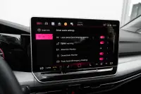 Volkswagen Golf 85kW thumbnail