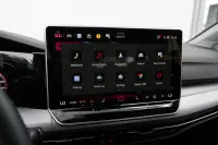 Volkswagen Golf 85kW thumbnail