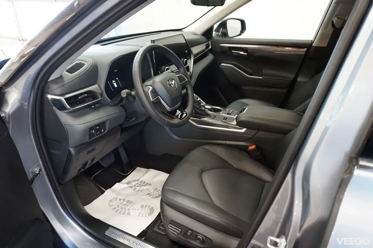 Toyota Highlander Executive 2.5 140kW
