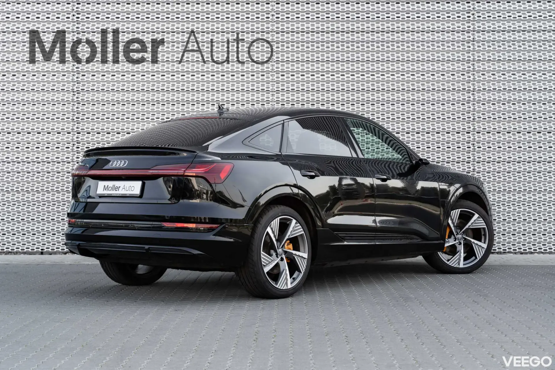 Audi e-tron 300kW