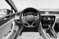 Volkswagen Passat 160kW thumbnail