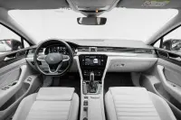 Volkswagen Passat 160kW thumbnail