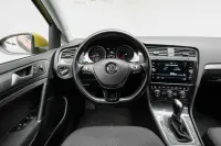 Volkswagen Golf 96kW thumbnail