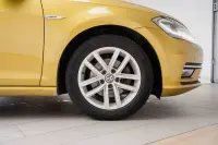 Volkswagen Golf 96kW thumbnail