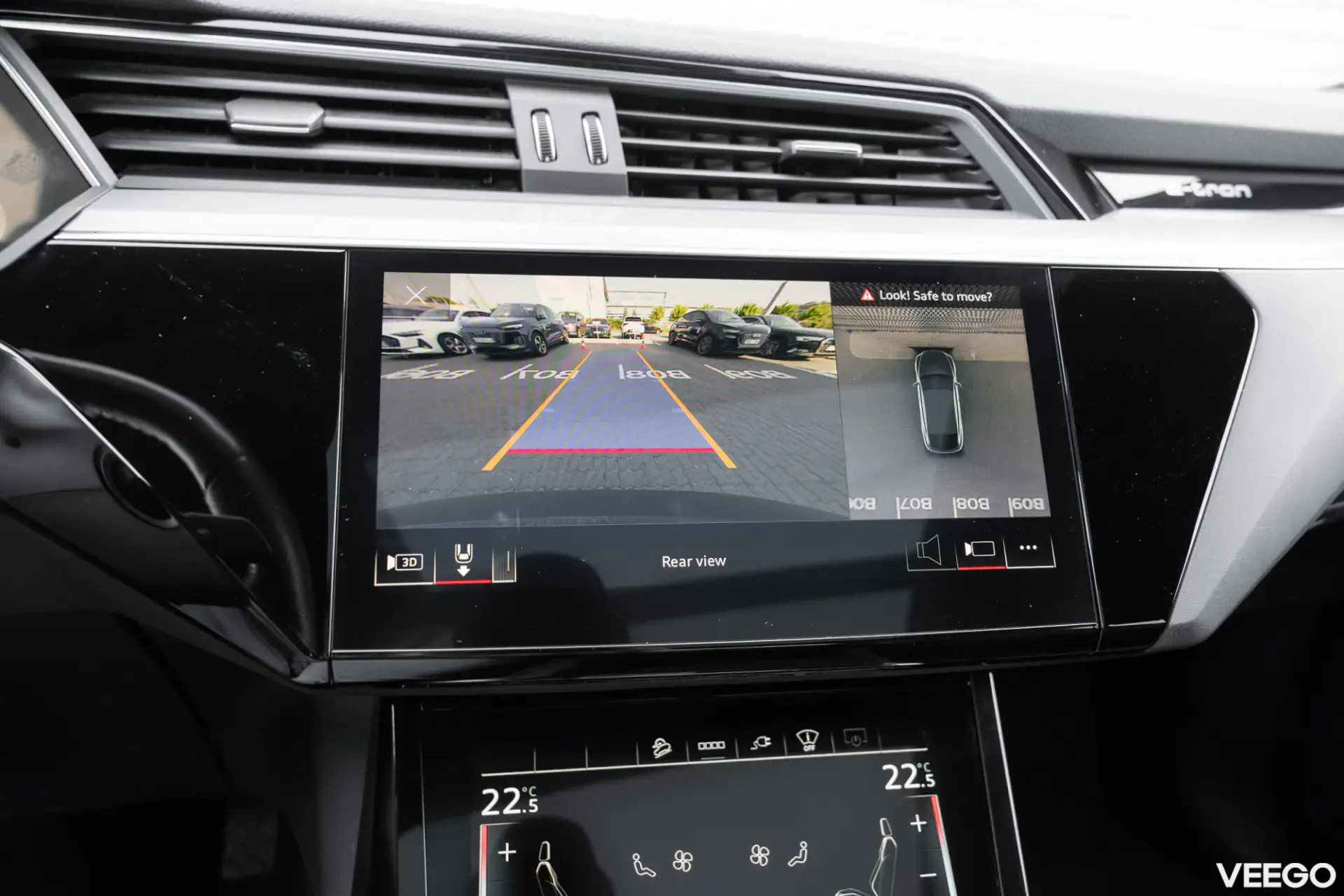 Audi e-tron 300kW