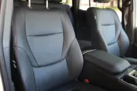 Toyota Land Cruiser 151kW thumbnail