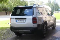 Toyota Land Cruiser 151kW thumbnail
