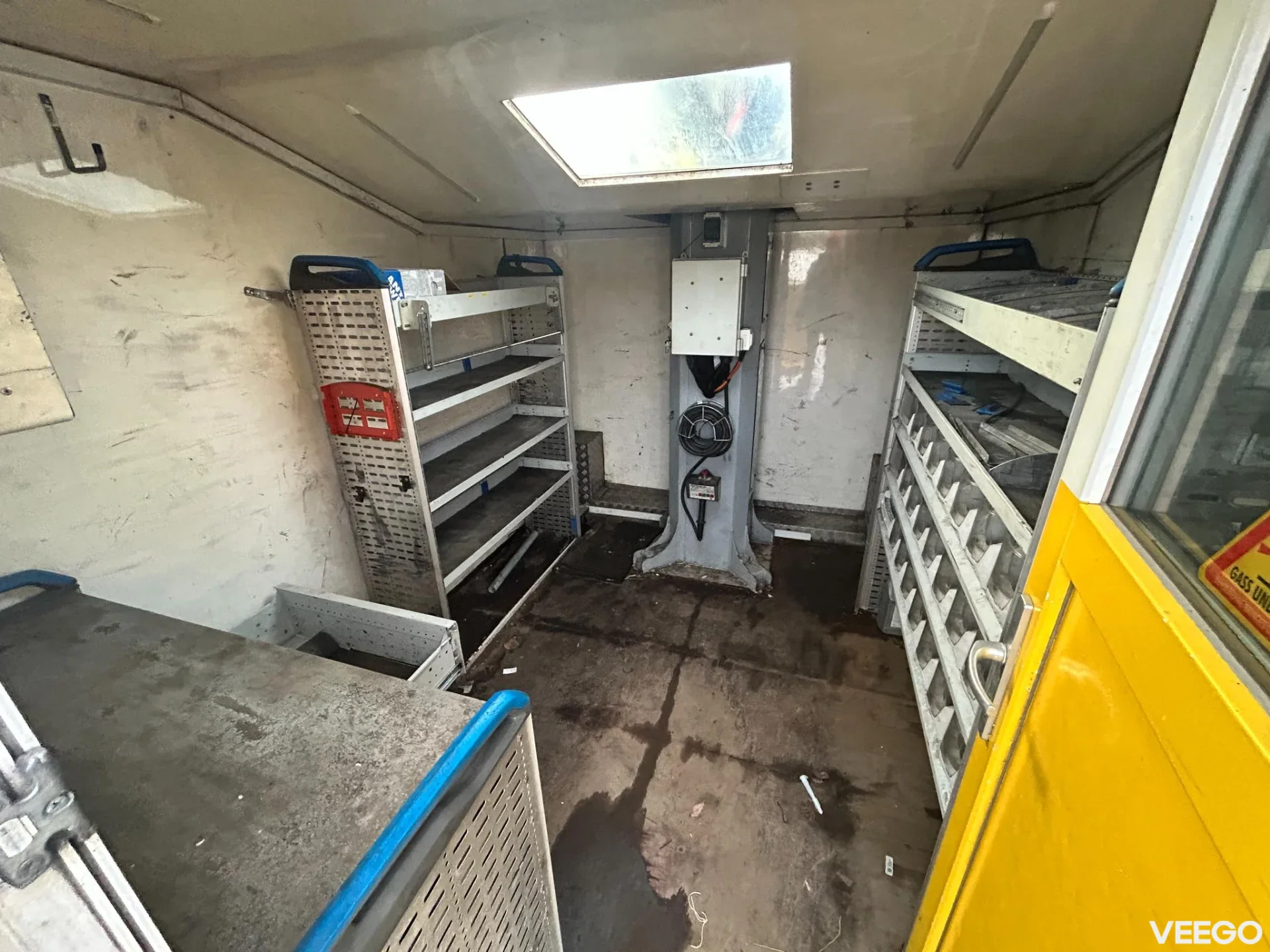 MAN TGL 4X2 EURO5 + VERSALIFT VT-155-FZ 132kW