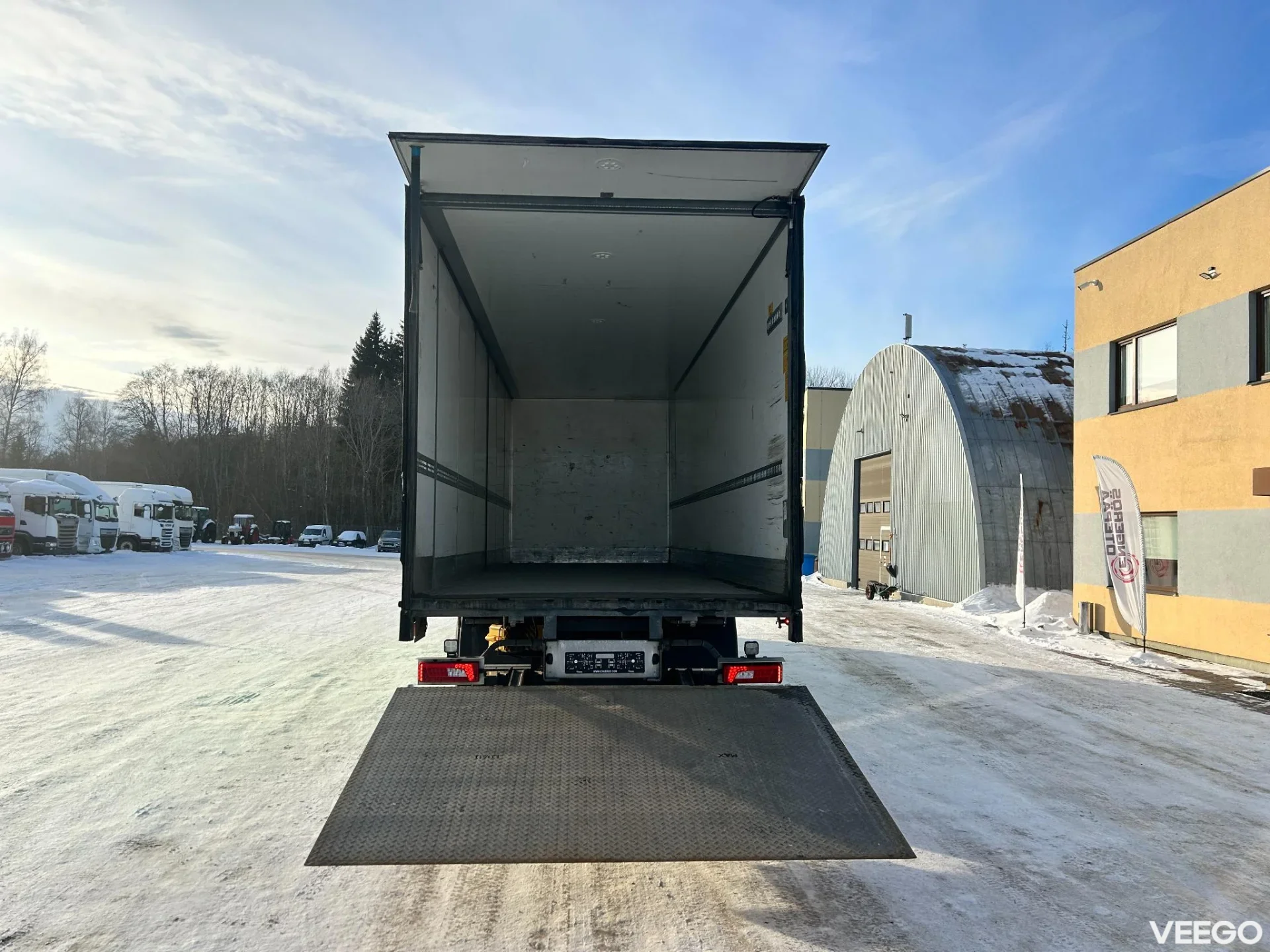 Scania G410 6X2*4 + RETARDER + SIDE OPENING 302kW