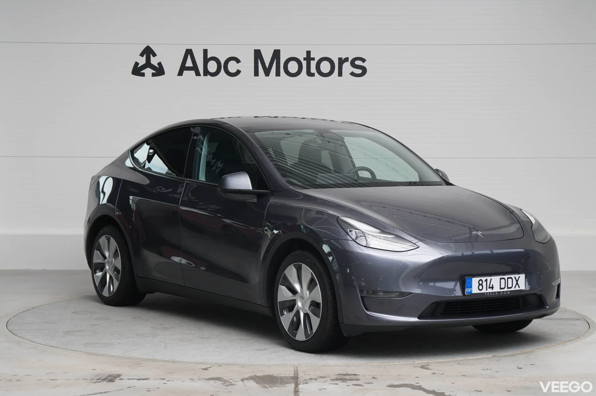 Tesla Model Y Long Range Dual Motor AWD 153kW