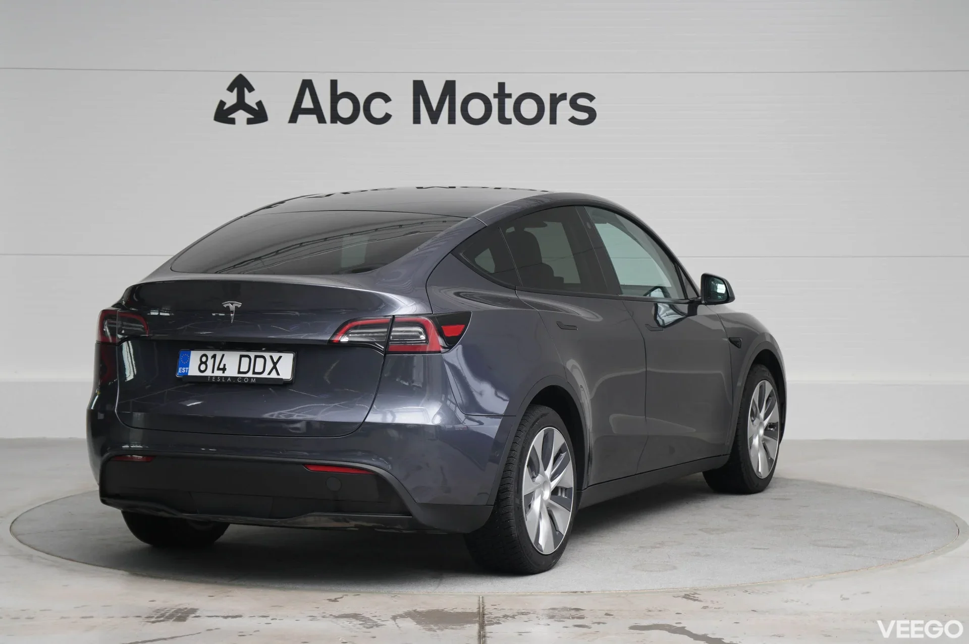 Tesla Model Y Long Range Dual Motor AWD 153kW