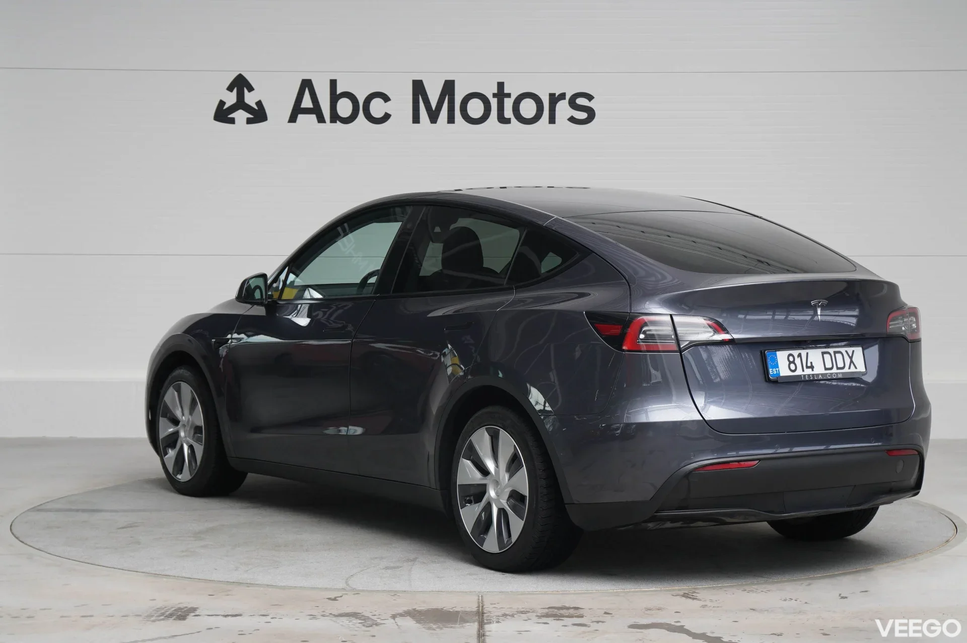 Tesla Model Y Long Range Dual Motor AWD 153kW