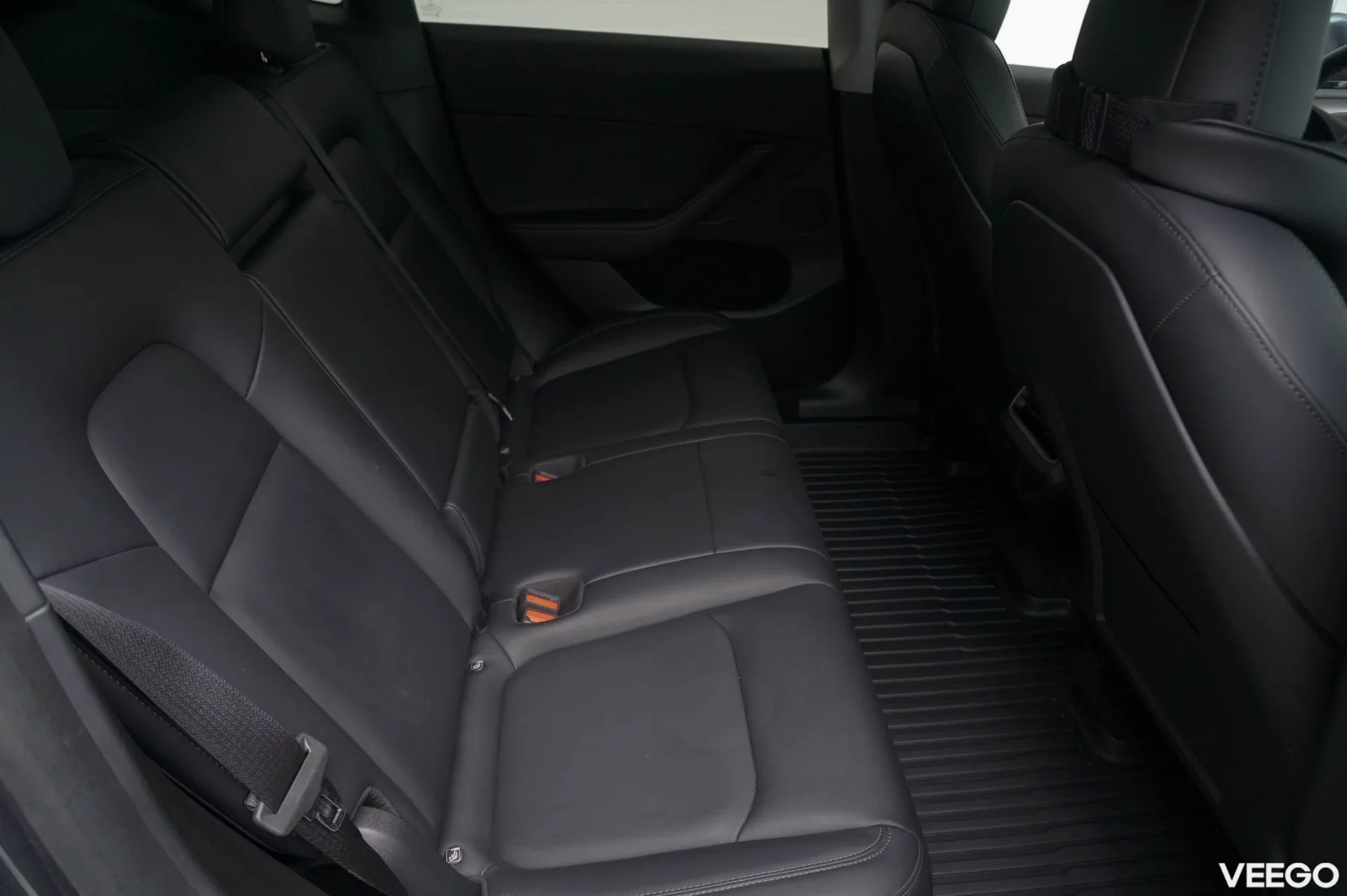Tesla Model Y Long Range Dual Motor AWD 153kW