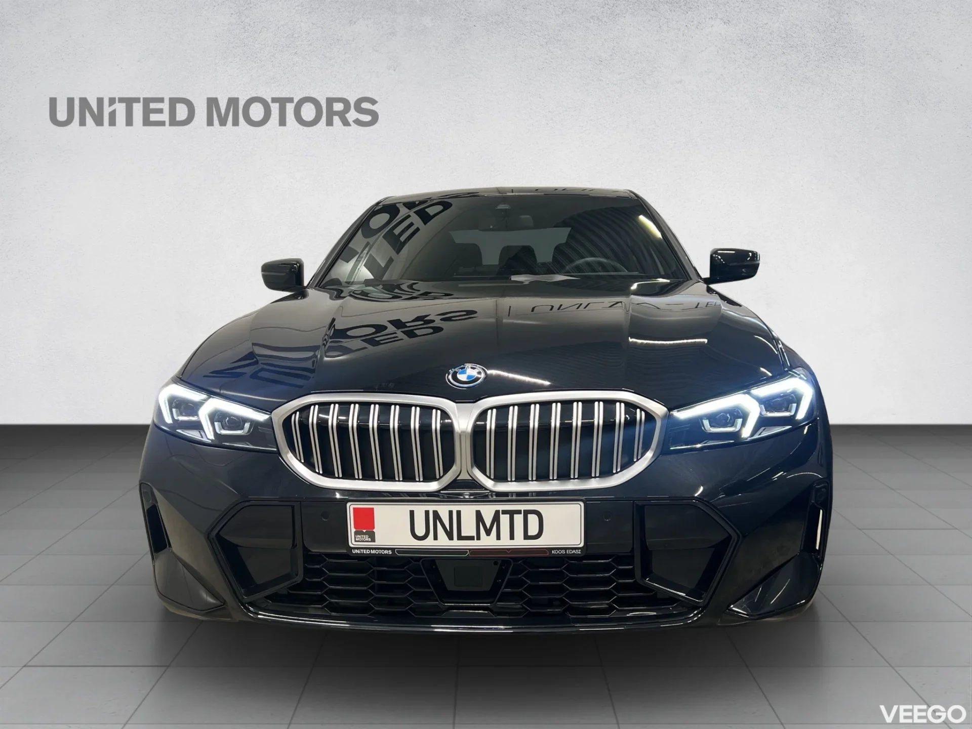 BMW 330 - 2 215kW