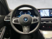 BMW 330 - 2 215kW thumbnail