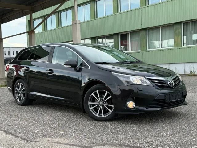 Image of Toyota Avensis Touring Executive Facelift EU5 2 91kW