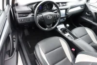 Toyota Avensis Touring Sports Executive EU6 2 105kW thumbnail
