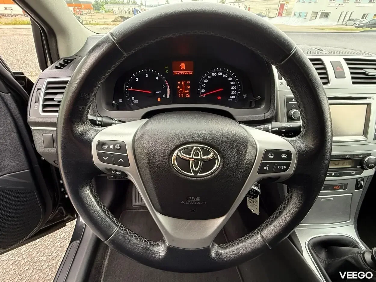 Toyota Avensis Touring Executive Facelift EU5 2 91kW