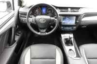 Toyota Avensis Touring Sports Executive EU6 2 105kW thumbnail