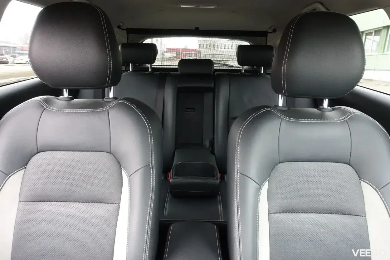 Toyota Avensis Touring Sports Executive EU6 2 105kW