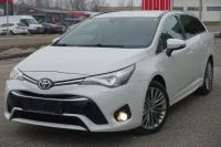 Toyota Avensis Touring Sports Executive EU6 2 105kW thumbnail