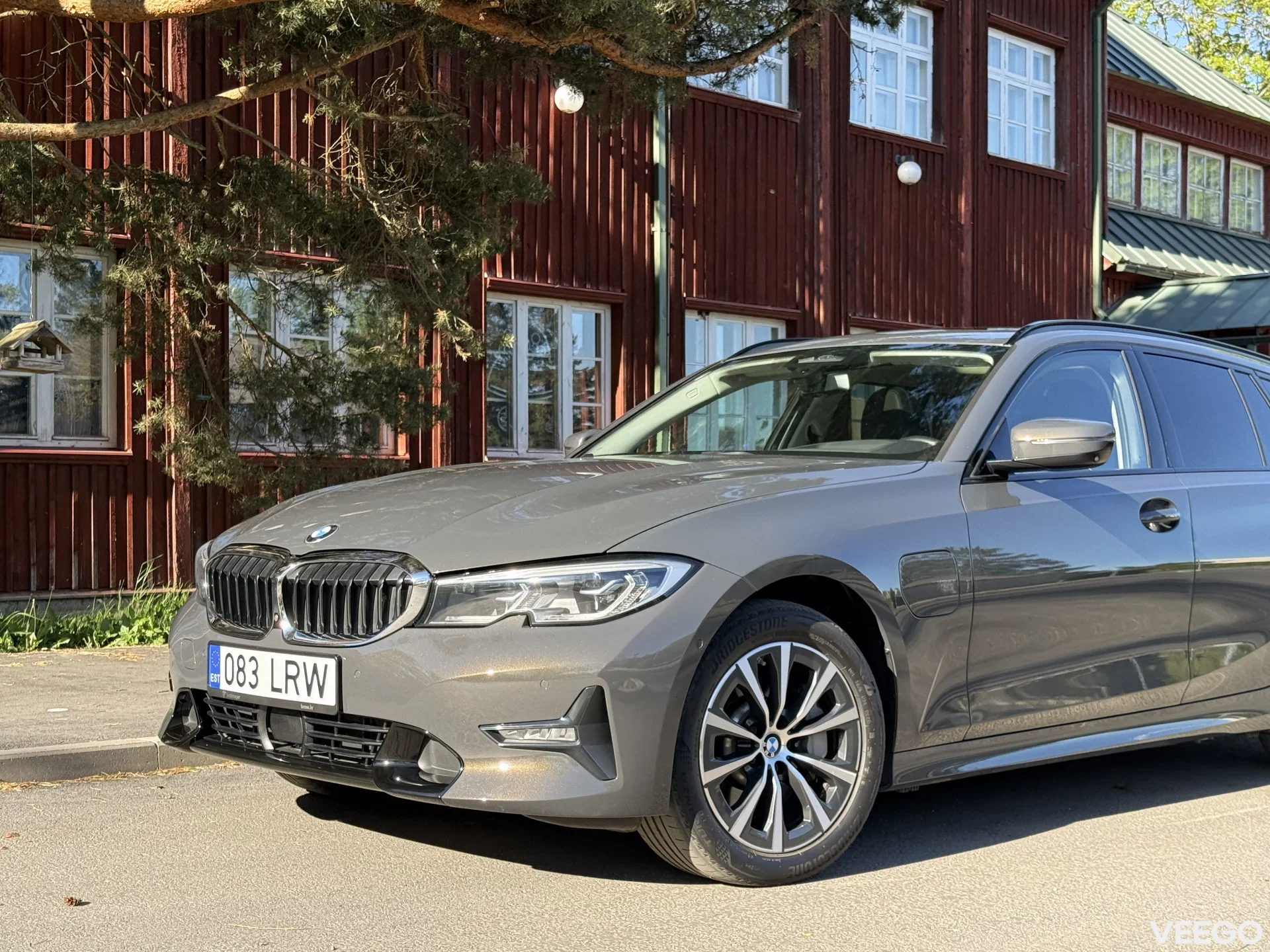 BMW 330 xDrive Plug-in Hybrid 2.0 135kW