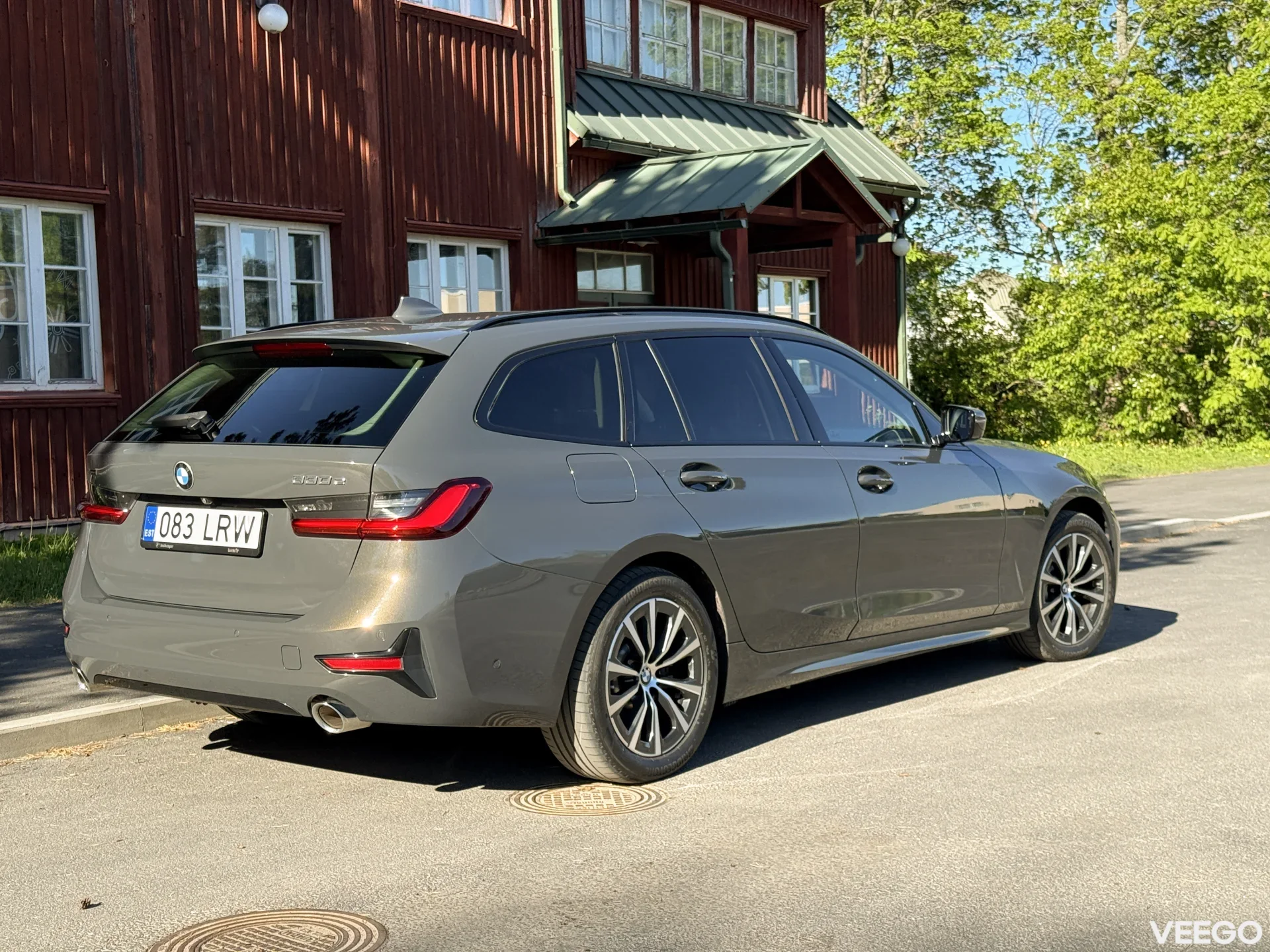 BMW 330 xDrive Plug-in Hybrid 2.0 135kW