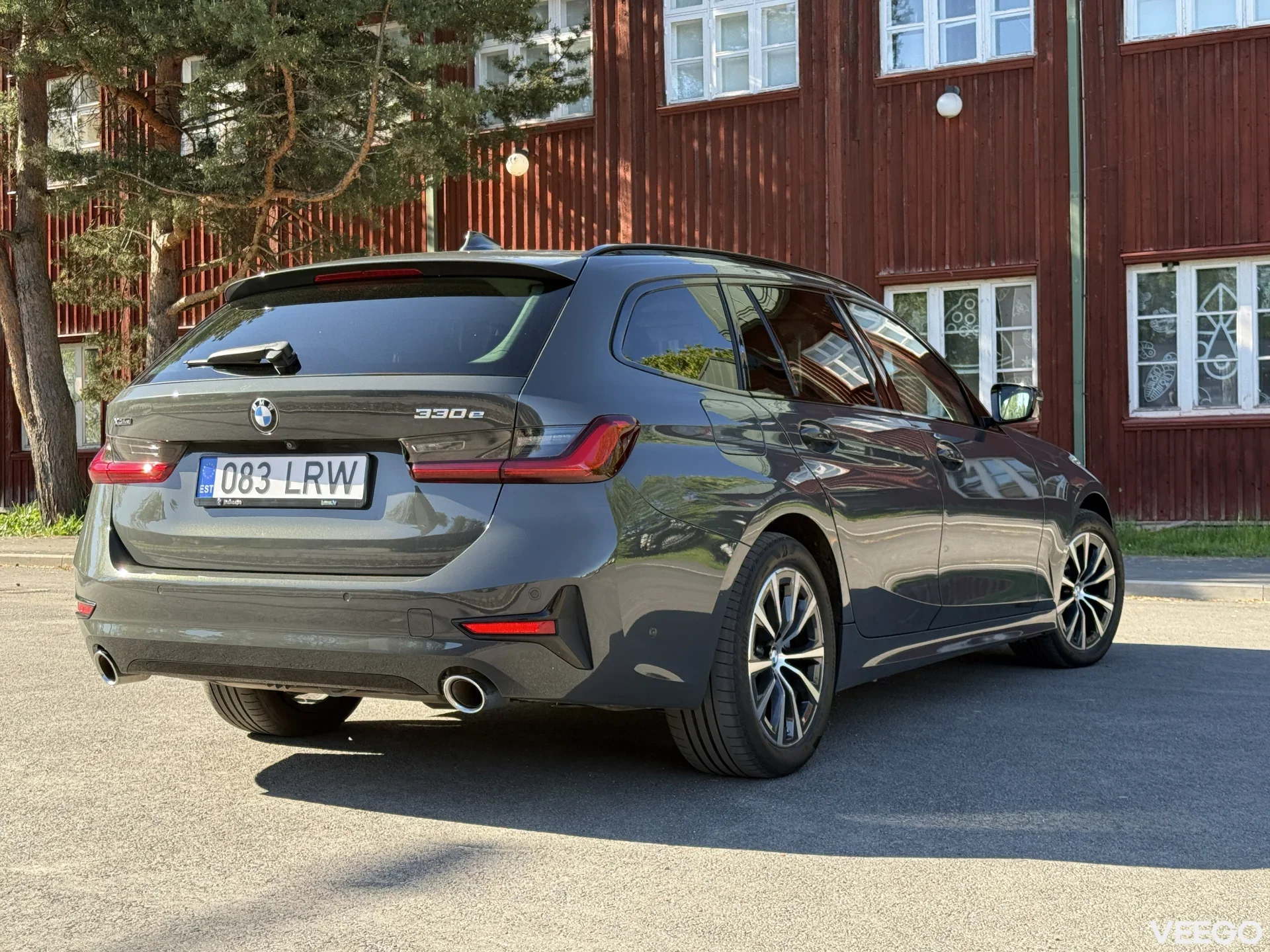 BMW 330 xDrive Plug-in Hybrid 2.0 135kW