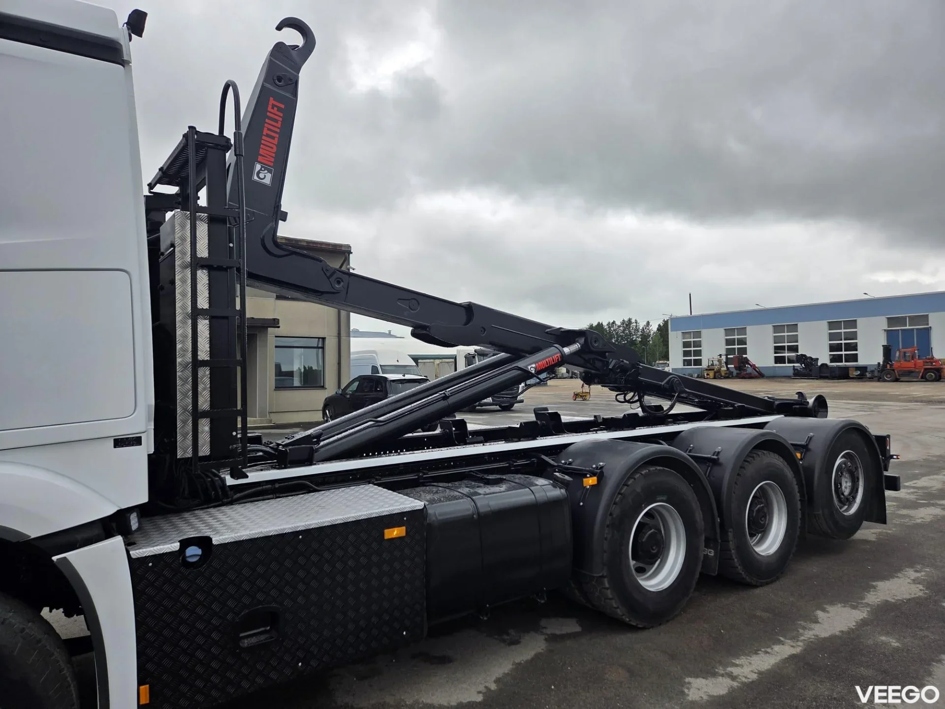 Mercedes-Benz AROCS 425kW