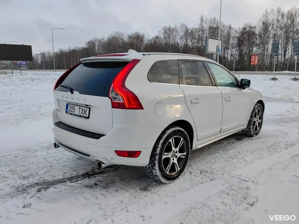 Volvo XC60 R Design 2.4 120kW