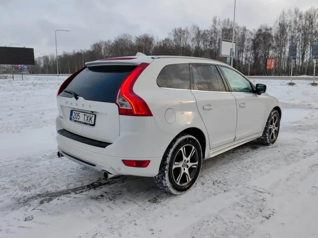 Image of Volvo XC60 R Design 2.4 120kW