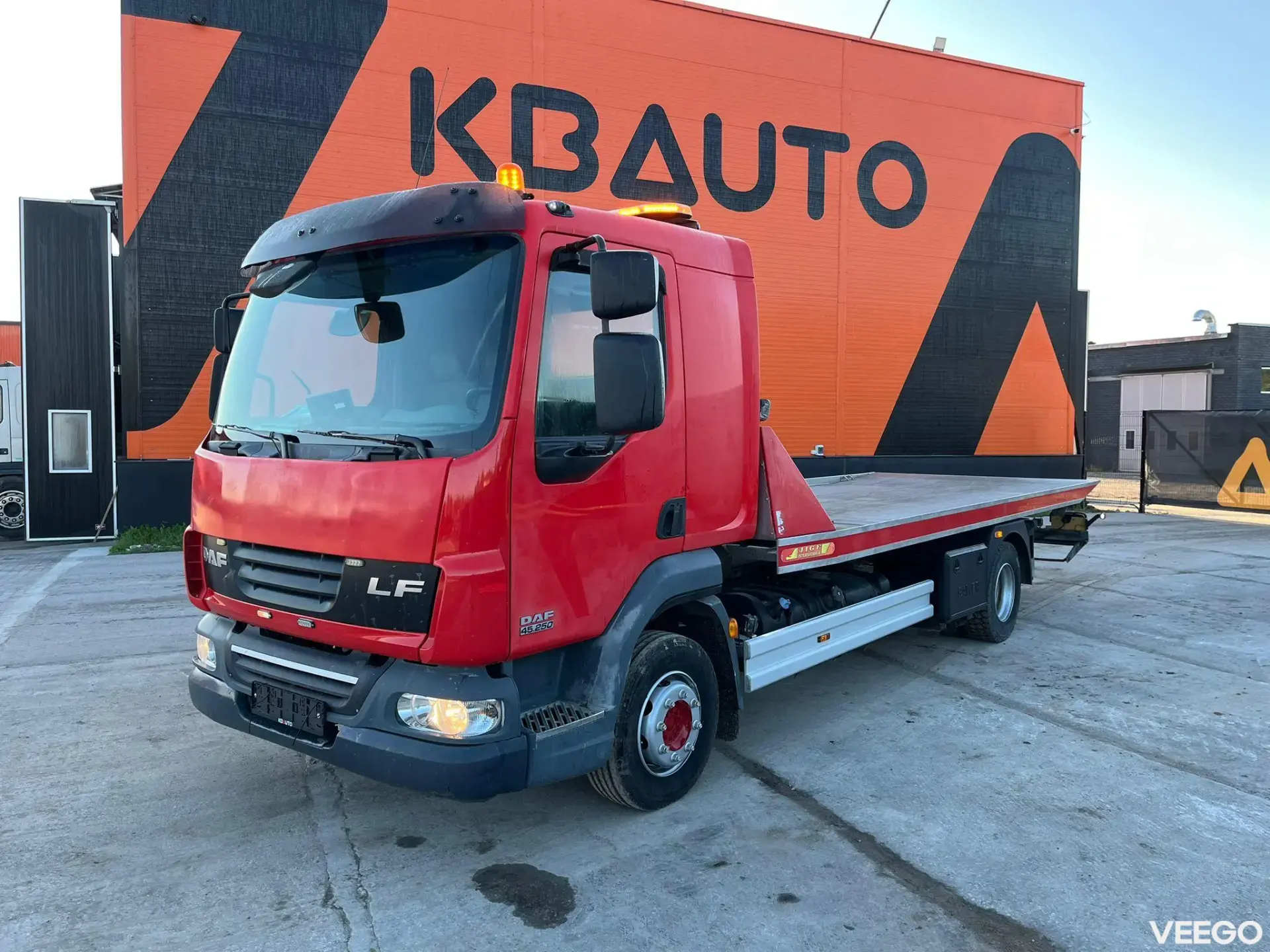 DAF LF250 Jige Simplex 5T / 2x WINCH / platform L=5498 mm 184kW