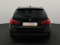 BMW 320 2 140kW thumbnail