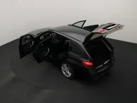 BMW 320 2 140kW thumbnail