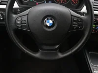 BMW 320 2 140kW thumbnail