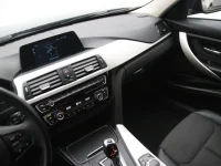 BMW 320 2 140kW thumbnail